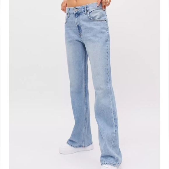 Urban Outfitters BDG 90's Mid Rise Boot Cut Jeans in Light Blue Size 38 NWT - Picture 2 of 5